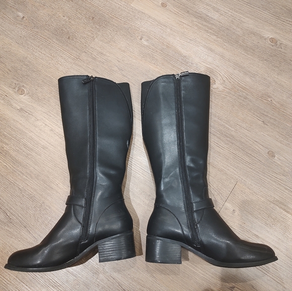 Naturalized black leather boots - Picture 14 of 14